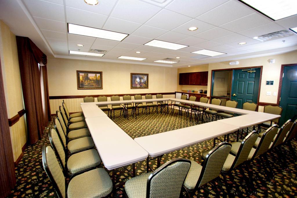 Country Inn & Suites By Radisson, St Cloud East, Mn Saint Cloud Exterior foto
